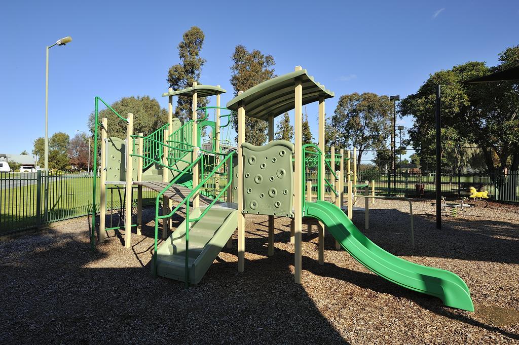 Nrma Echuca Holiday Park Esterno foto