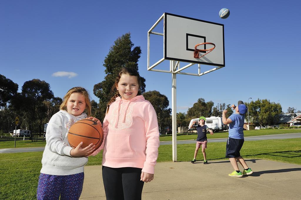Nrma Echuca Holiday Park Esterno foto
